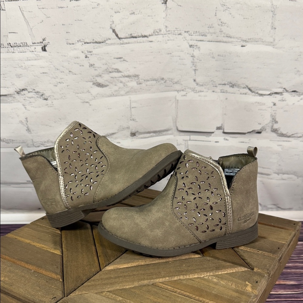 OshKosh B'gosh Estelle Taupe Gray and Pink Glitter Ankle Booties Cutout Design